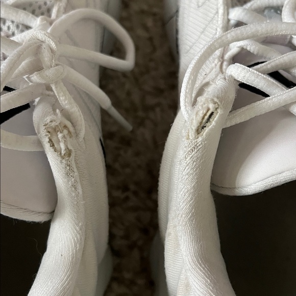 Adult Nike Basketball Shoes - Picture 5 of 7